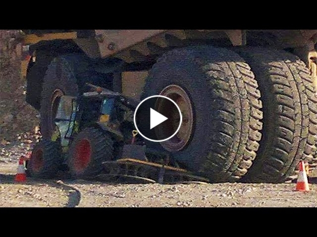 World's Fastest Dangerous Idiots Operator Heavy Excavator Fails - 6040 ...