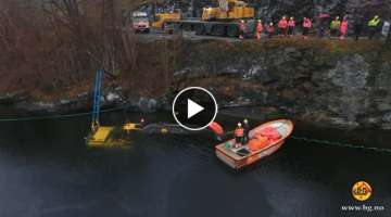 Heavy Recovery Of Two Sunken Excavators - Norway
