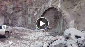 Central Manduriacu diversion tunnel entrance portal blasting
