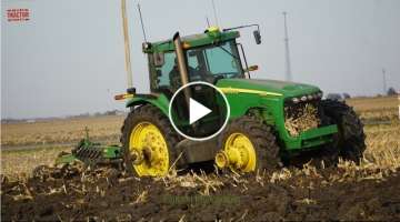 JOHN DEERE 8420 Tractor Plowing