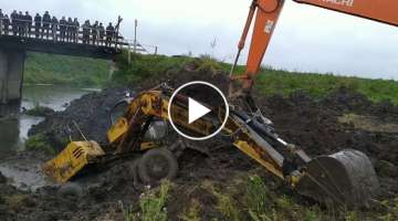 Twex excavator rescue